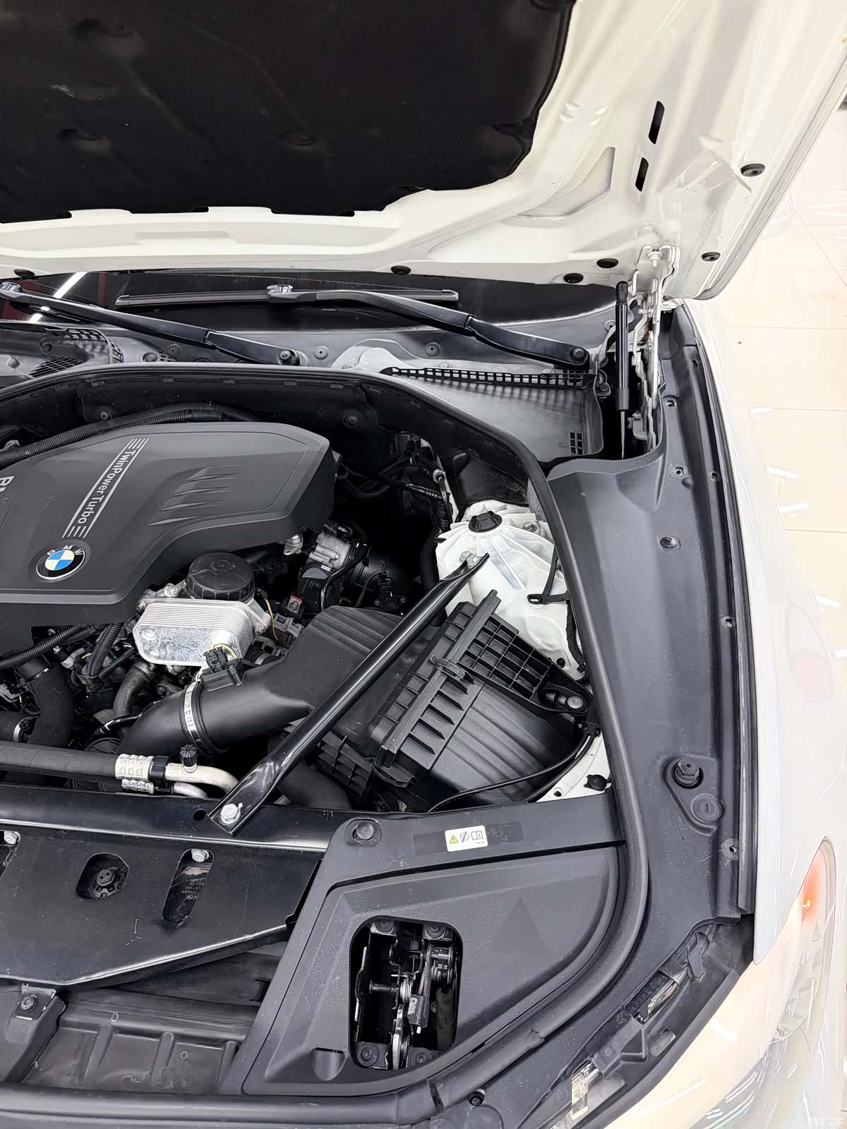 BMW 5 Series, 2013 30