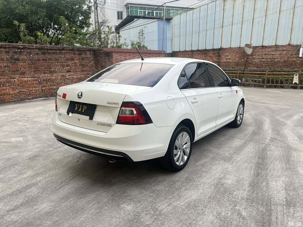 Skoda Rapid, 2018 все фото