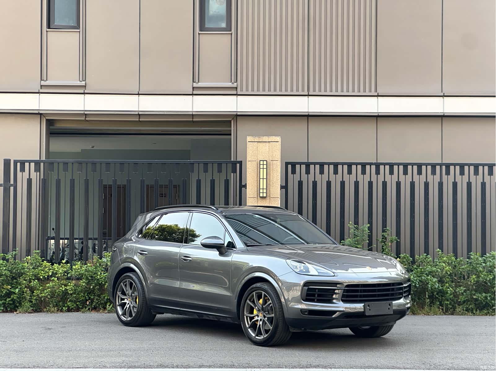 Porsche Cayenne, 2022 3