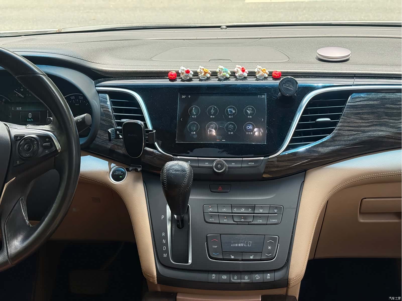 Buick GL8, 2018 7