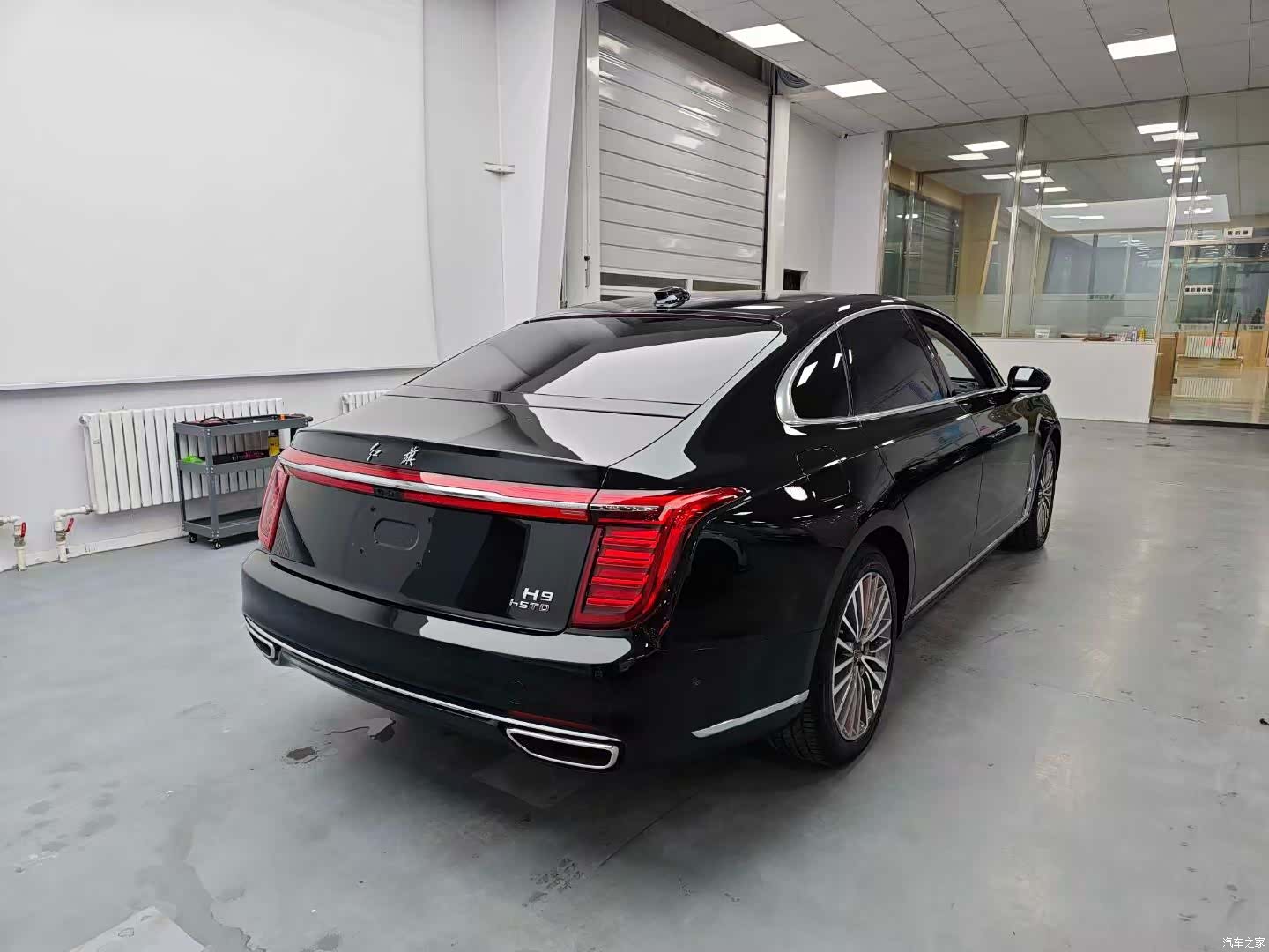 Hongqi H9, 2022 7