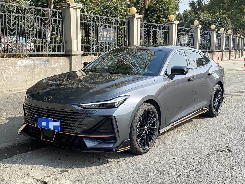 Changan UNI-V 2022 1.5T Sport