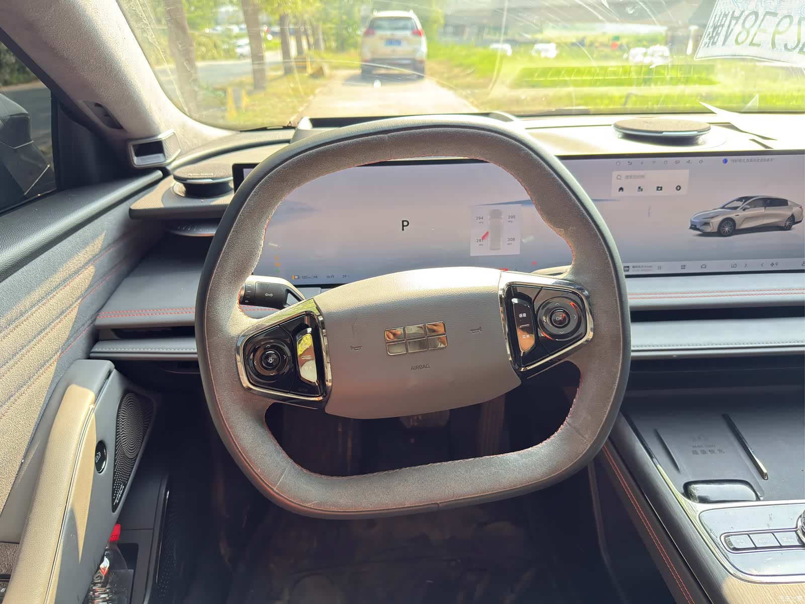 Geely E8, 2025 7