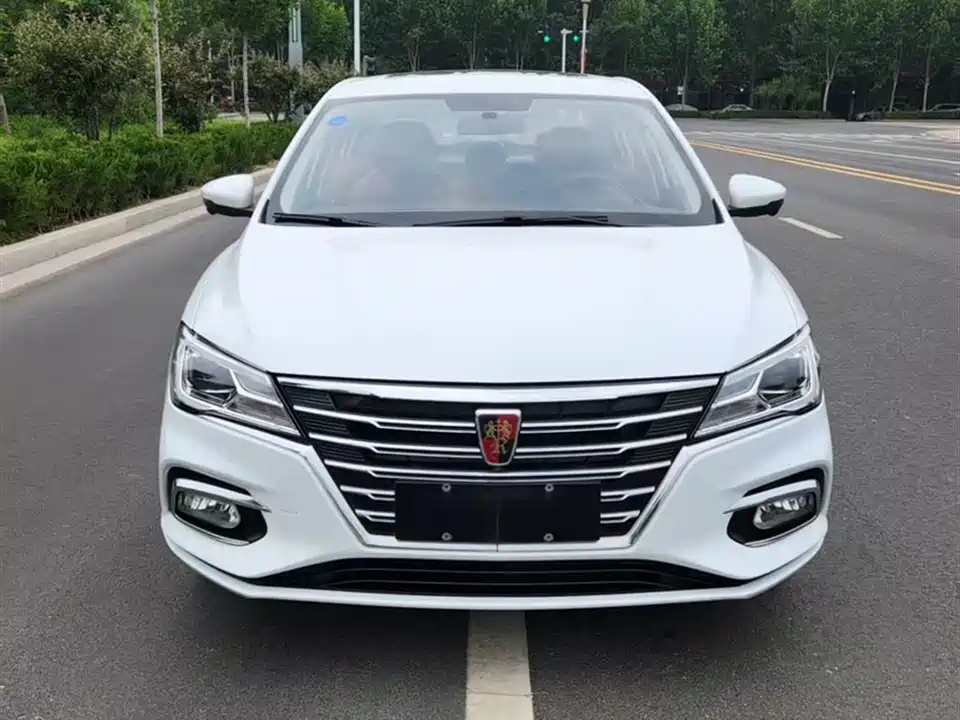 Roewe i5