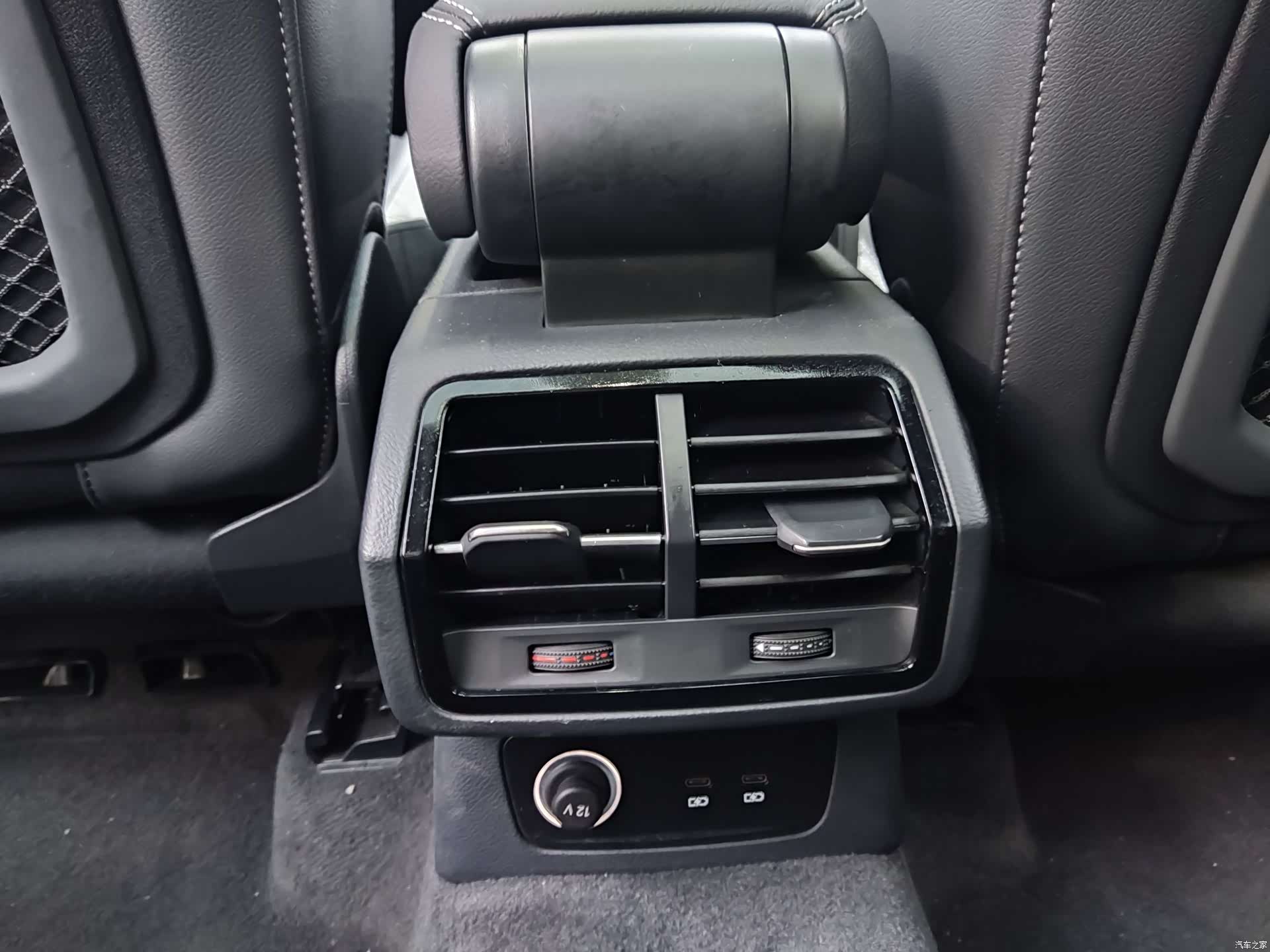 Audi Q3, 2023 15