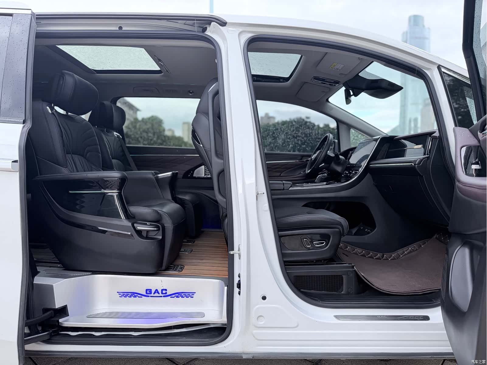 Trumpchi M8, 2023 13