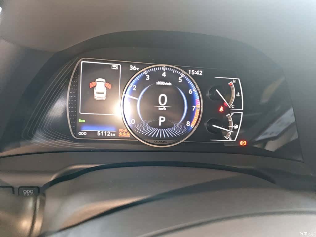 Lexus ES, 2026 12