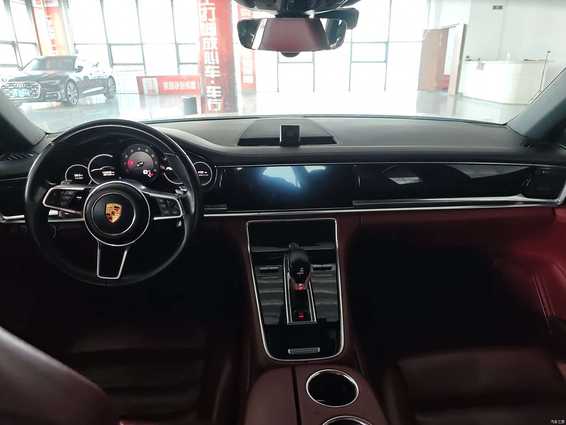 Porsche Panamera, 2018 7