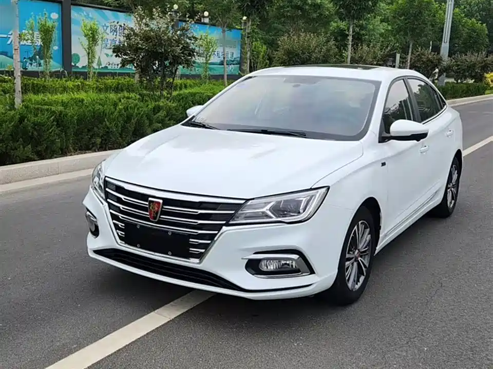 Roewe i5