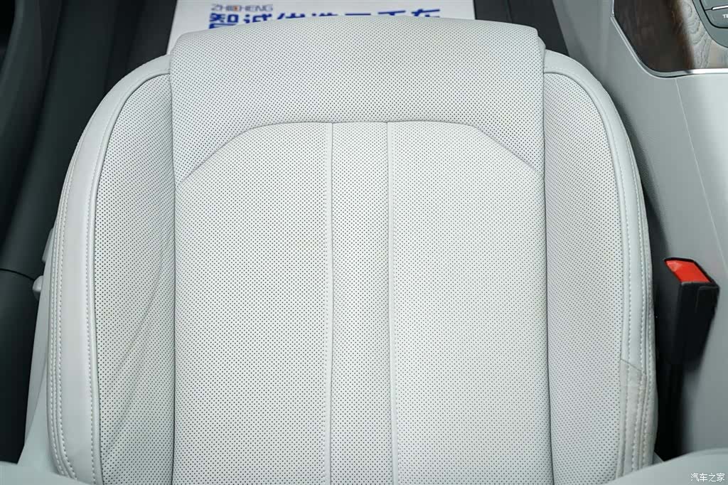 Audi A6L, 2014 19