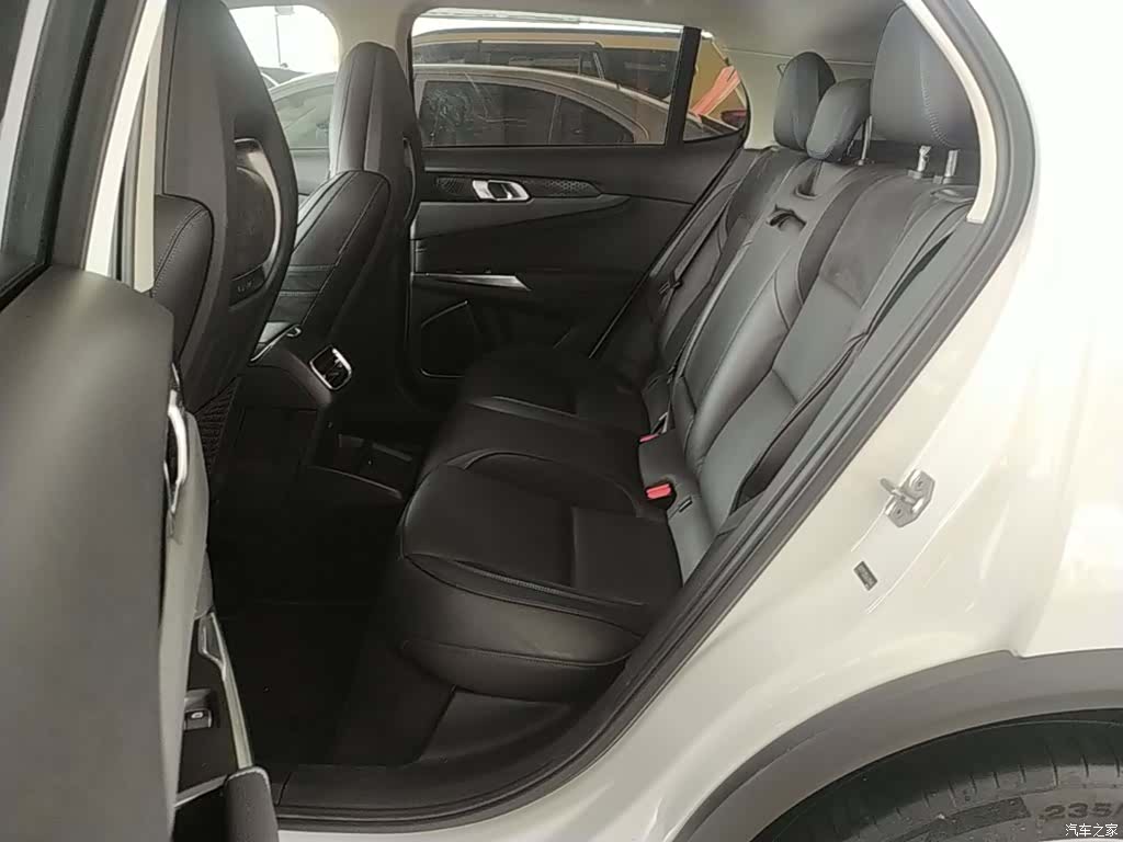 Lynk & Co 01, 2019 17