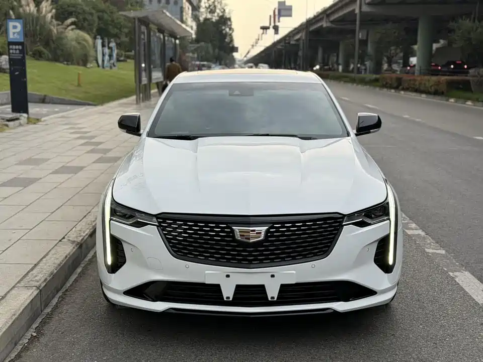 Cadillac CT4