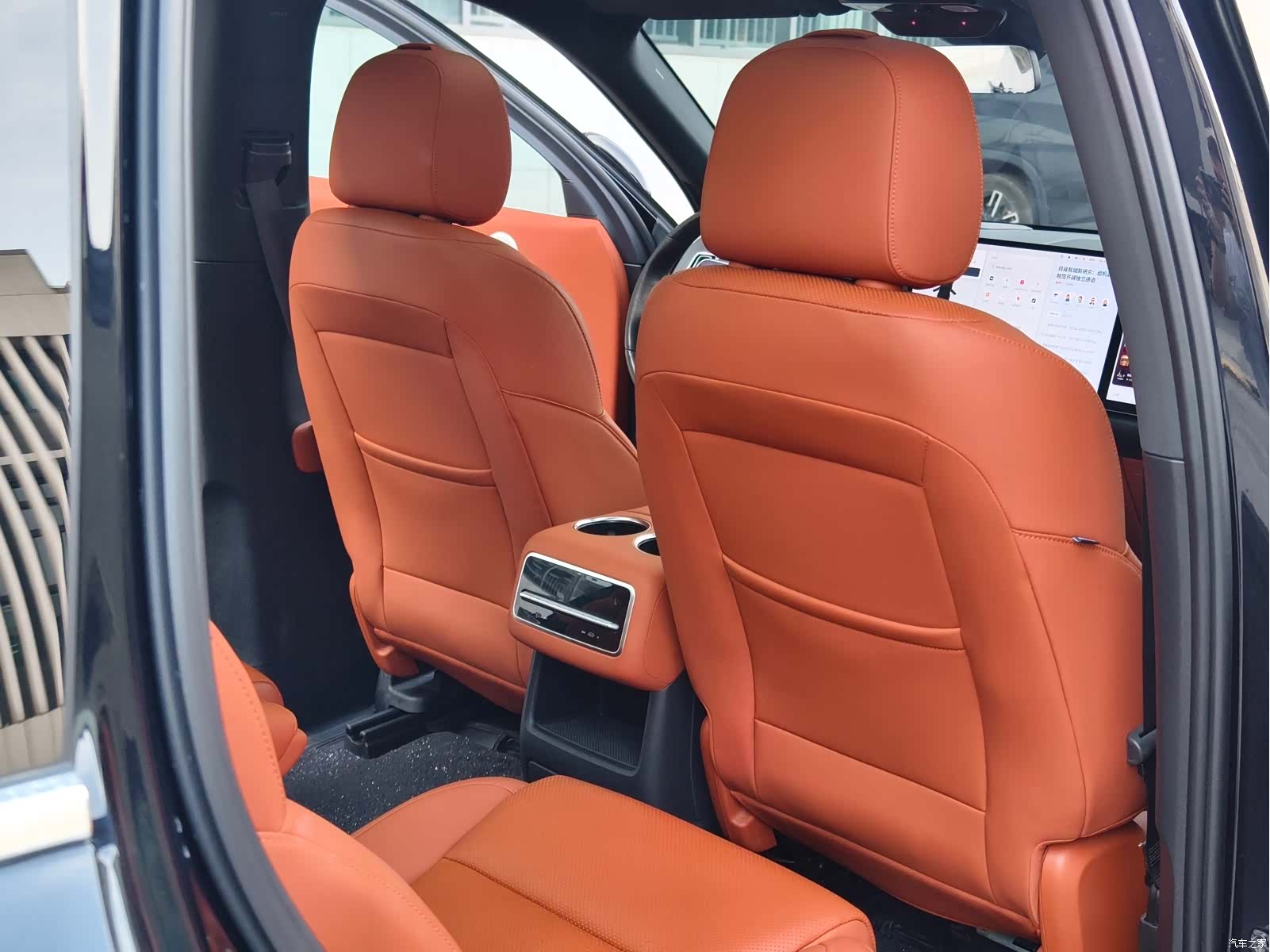 Li Auto L8, 2023 все фото