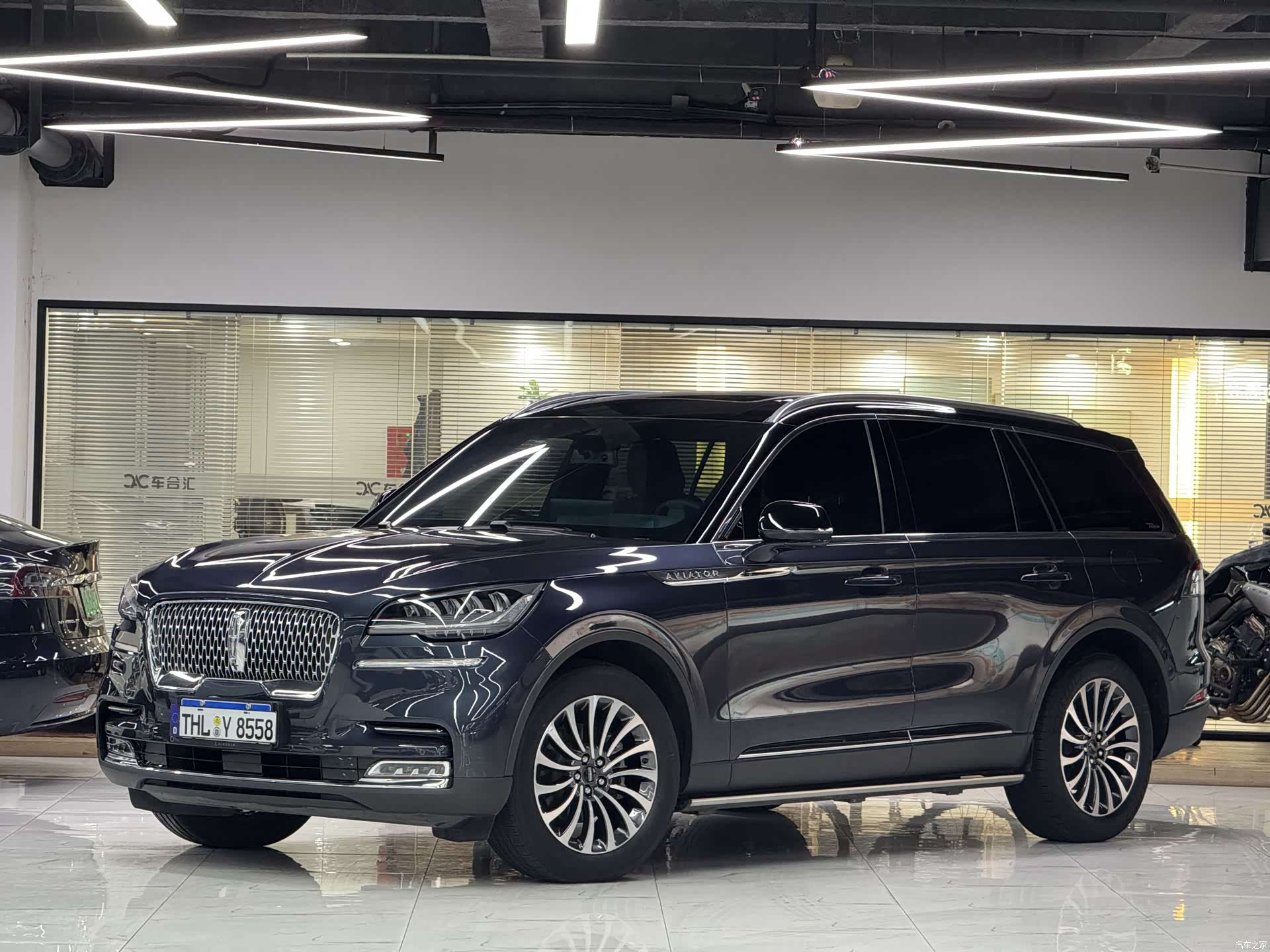 Lincoln Aviator