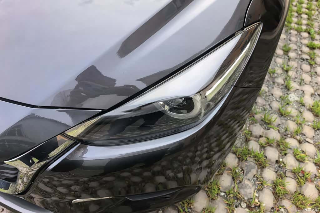 Mazda Mazda3, 2018 все фото