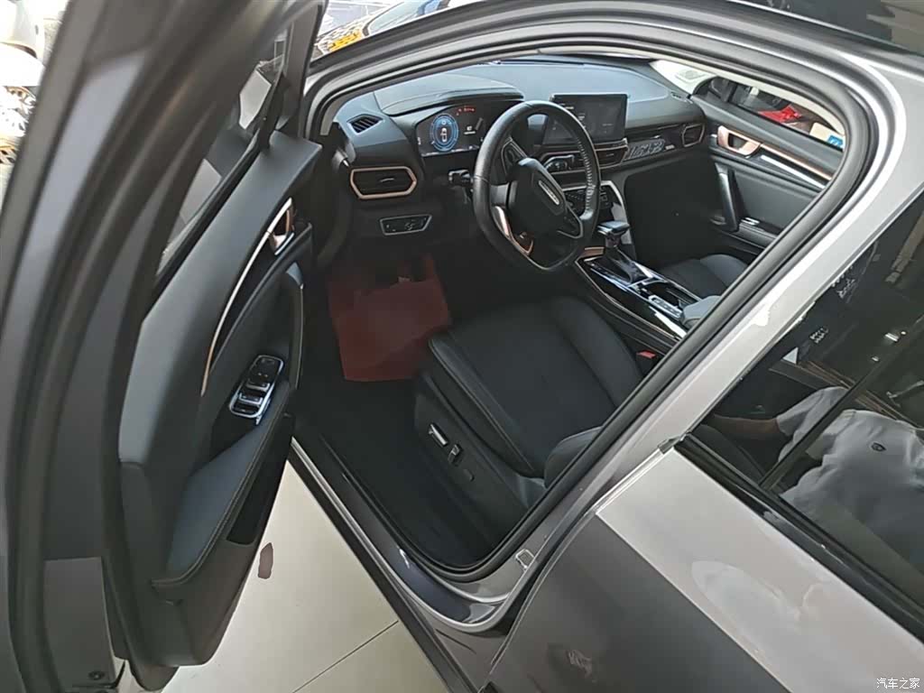 Wuling RS-5, 2019 16