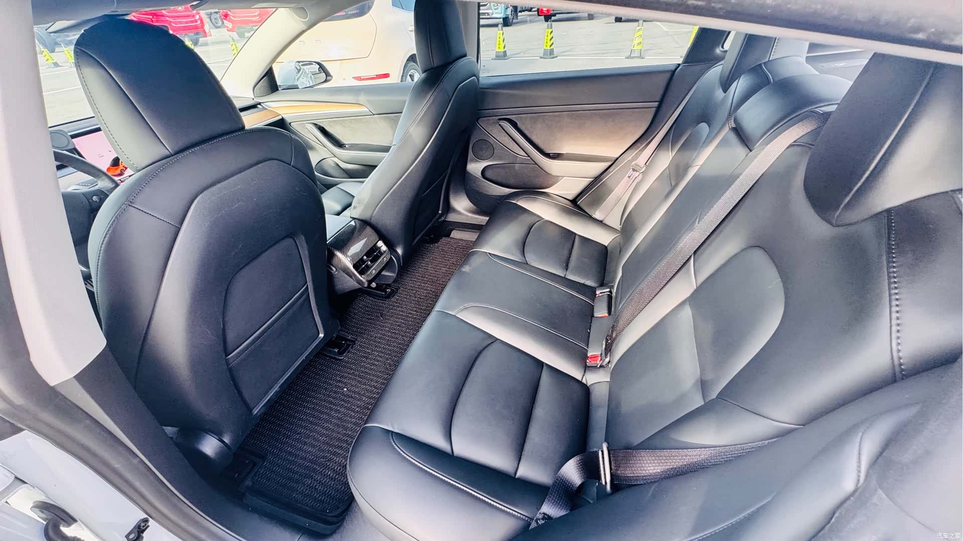 Tesla Model 3, 2021 10