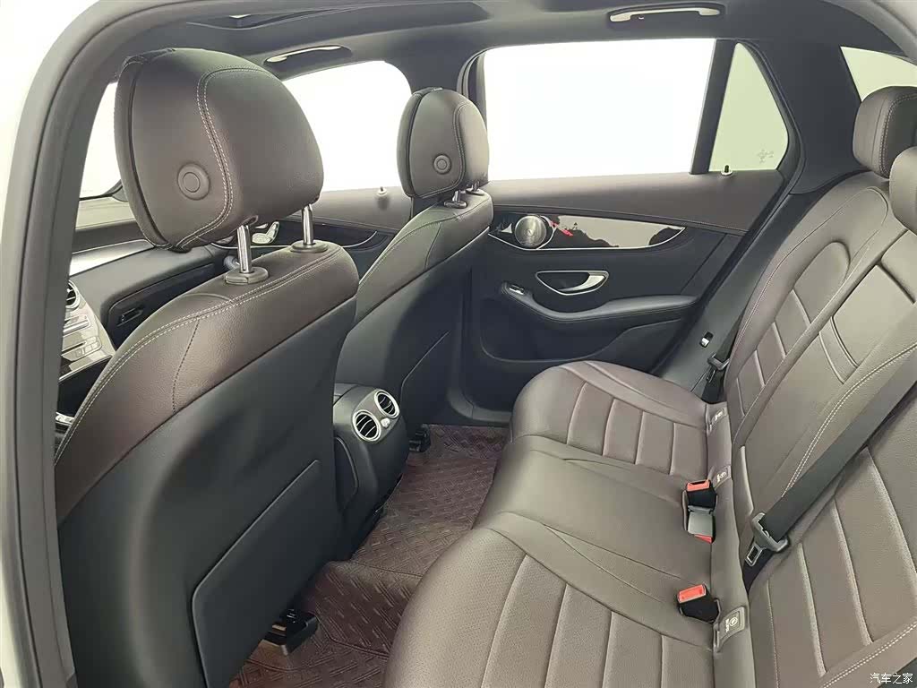 Mercedes-Benz GLC, 2018 14