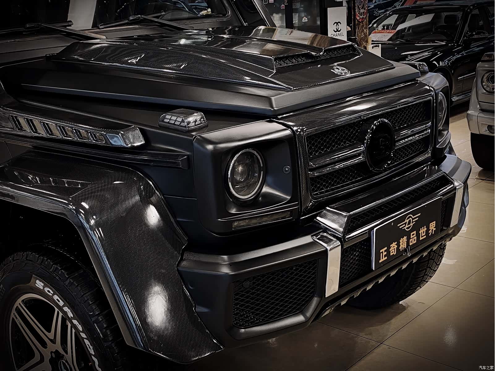 Mercedes-Benz G-Class, 2011 4