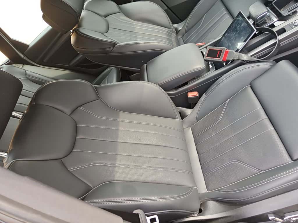 Audi Q5L, 2024 25