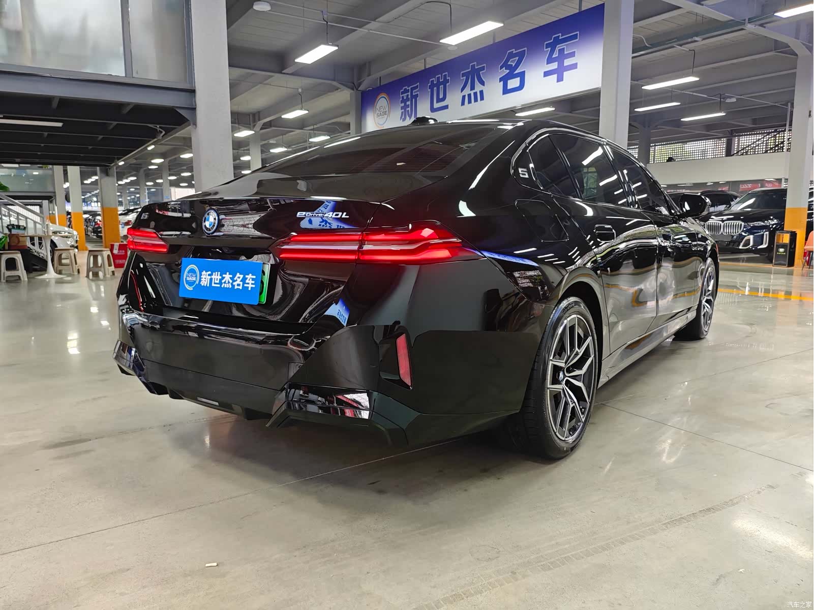 BMW i5, 2025 11