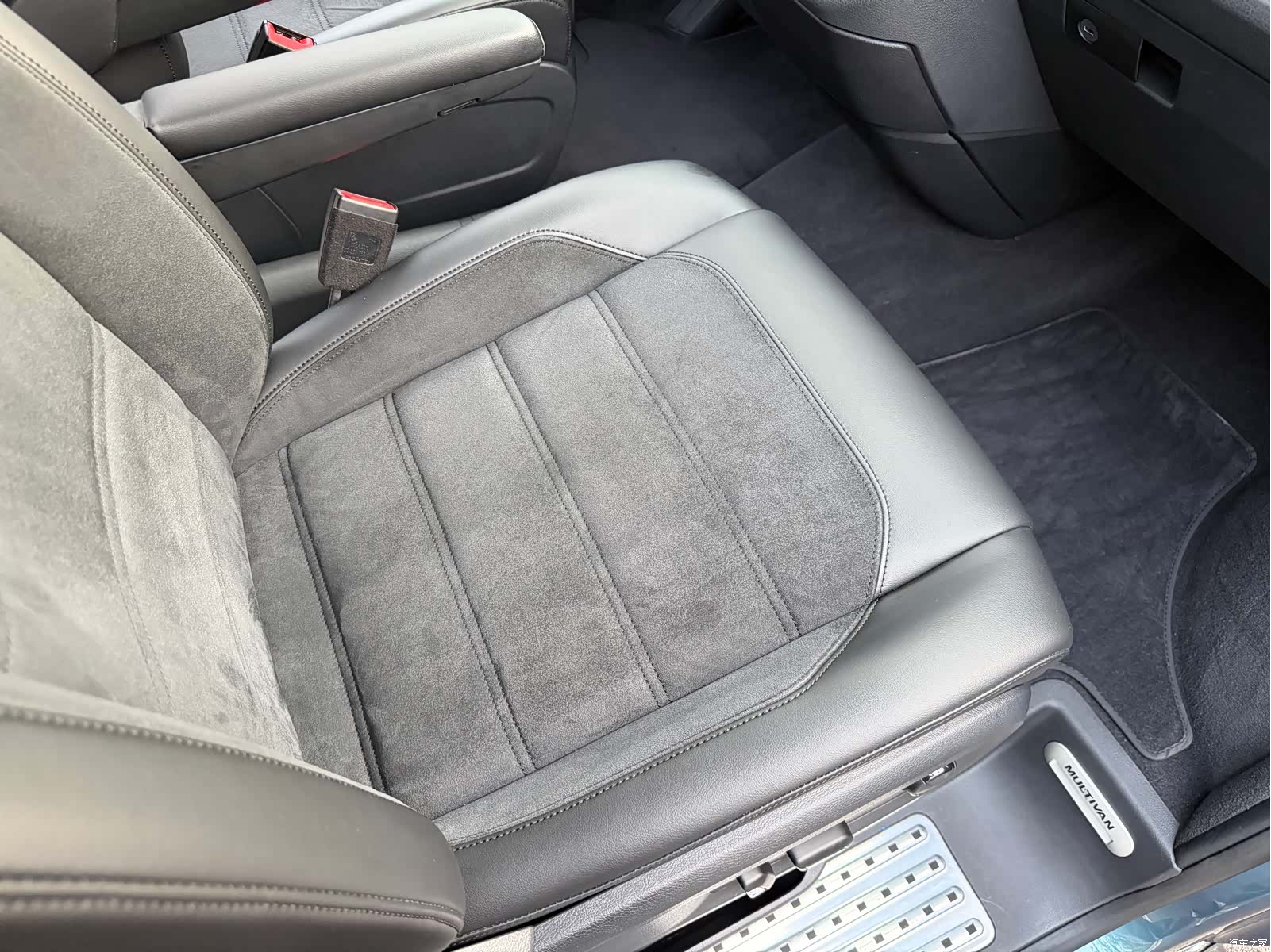 Volkswagen 7, 2019 13