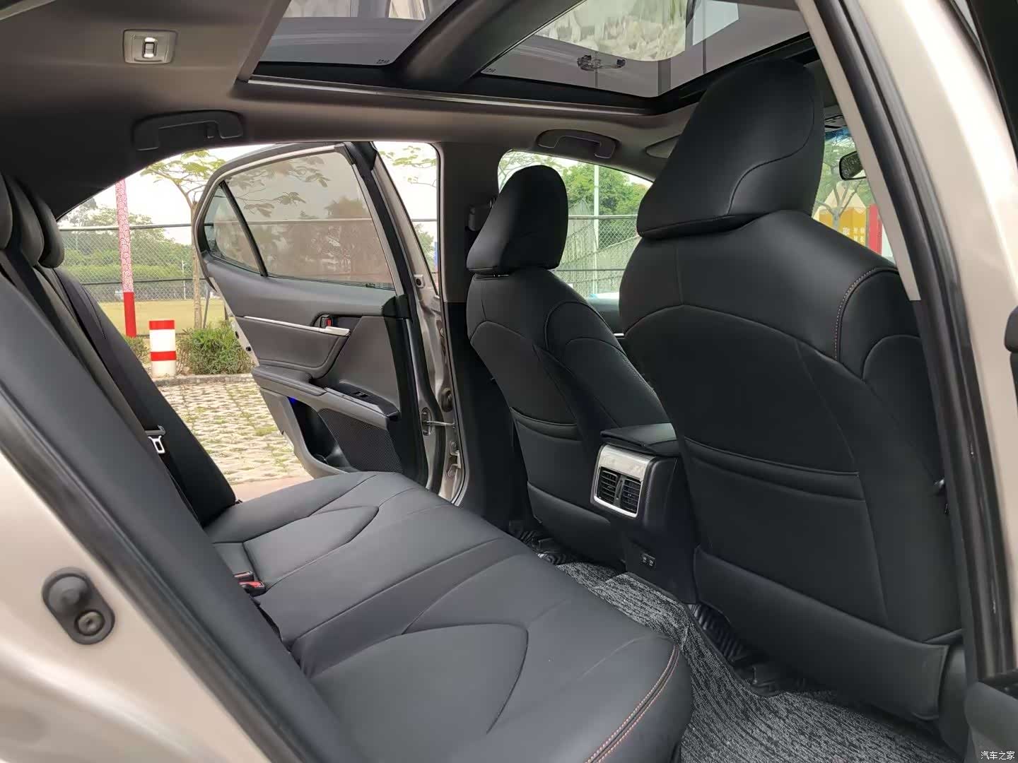 Toyota Camry, 2019 8
