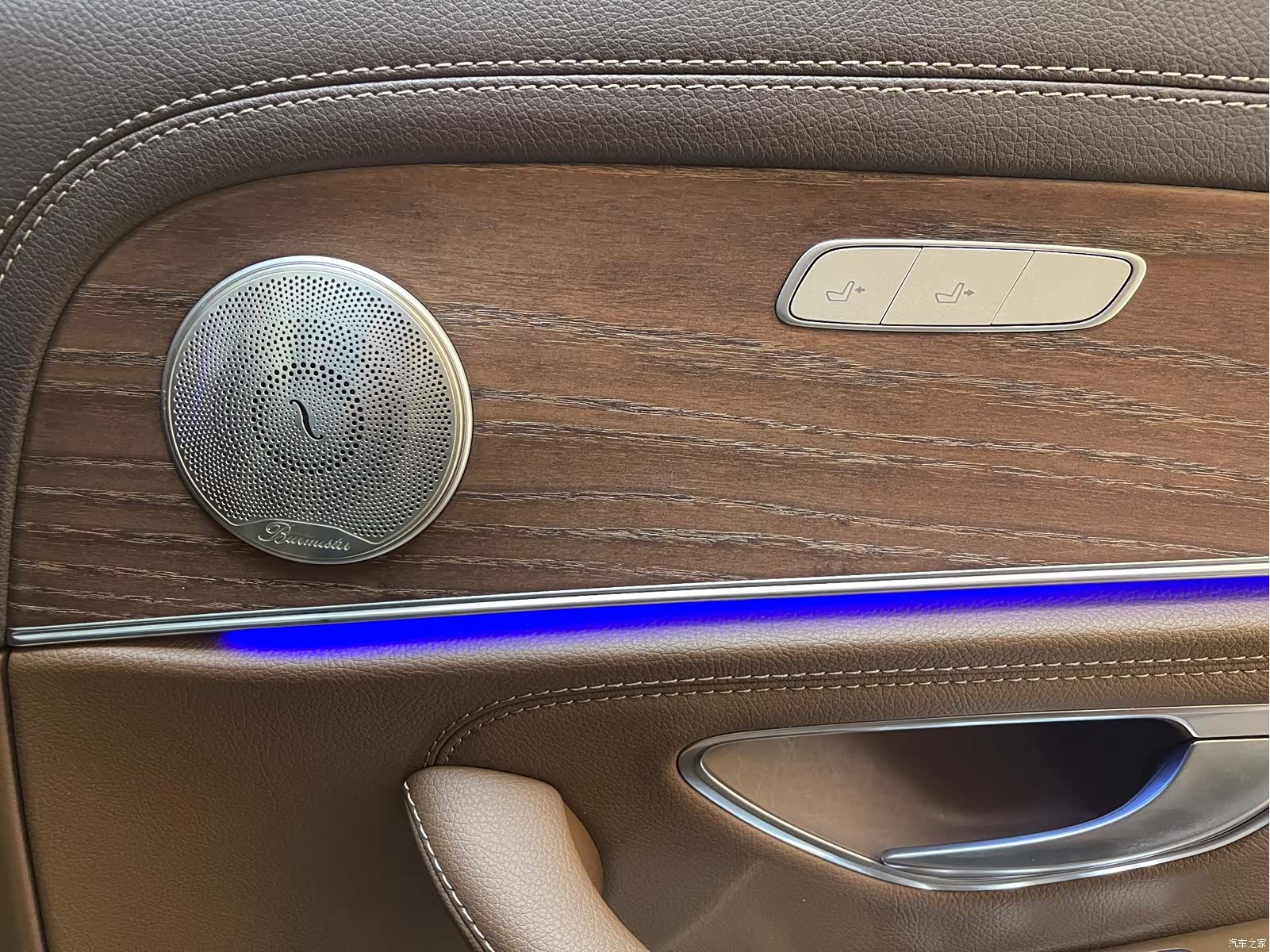 Mercedes-Benz E-Class, 2022 11