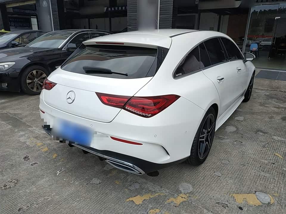 Mercedes-Benz CLA