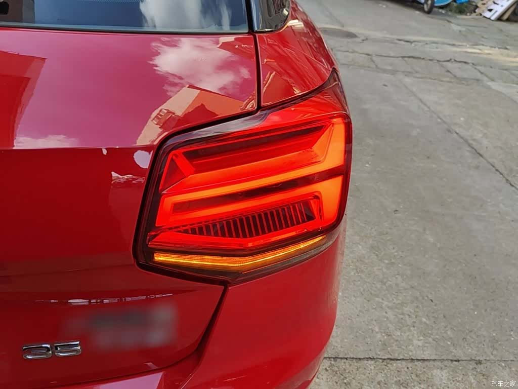Audi Q2L, 2019 8