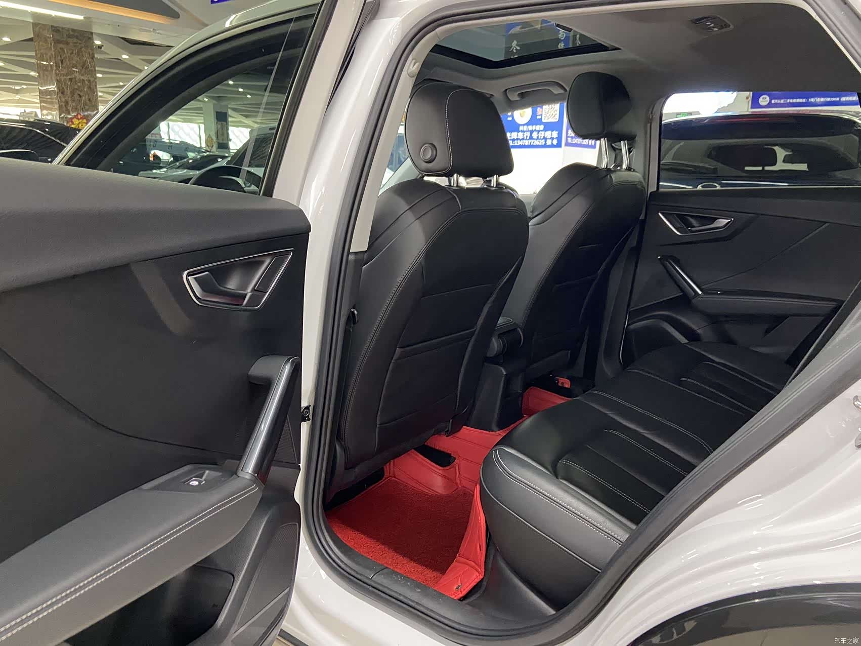 Audi Q2L, 2023 8