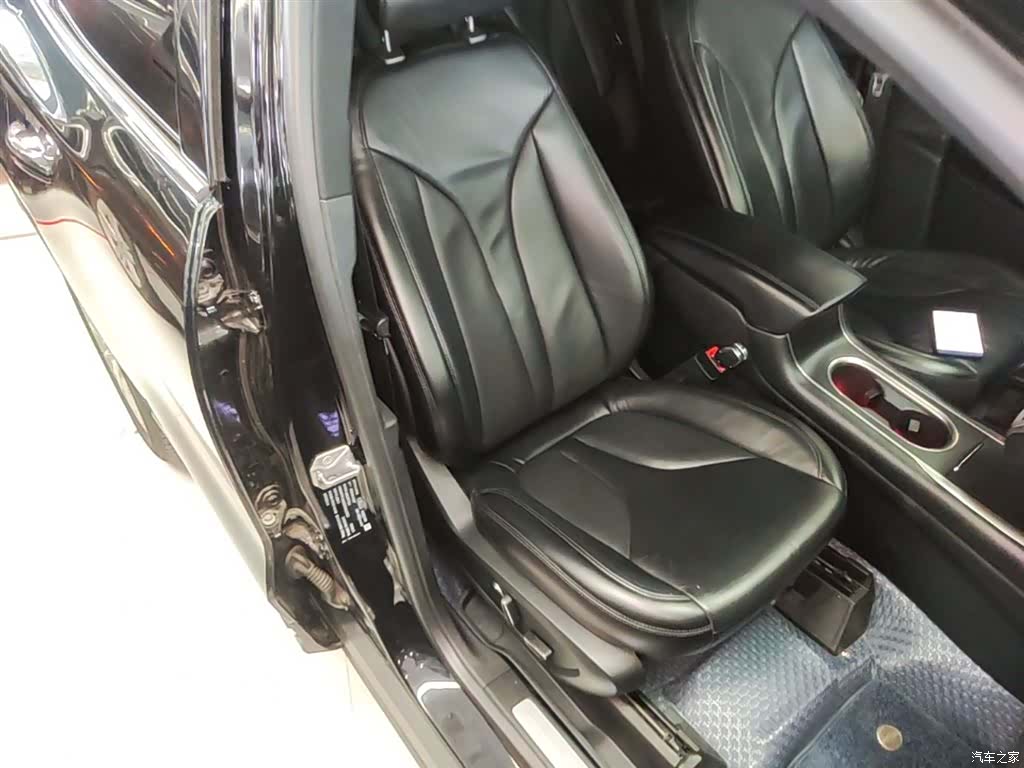 Lincoln MKC, 2019 25