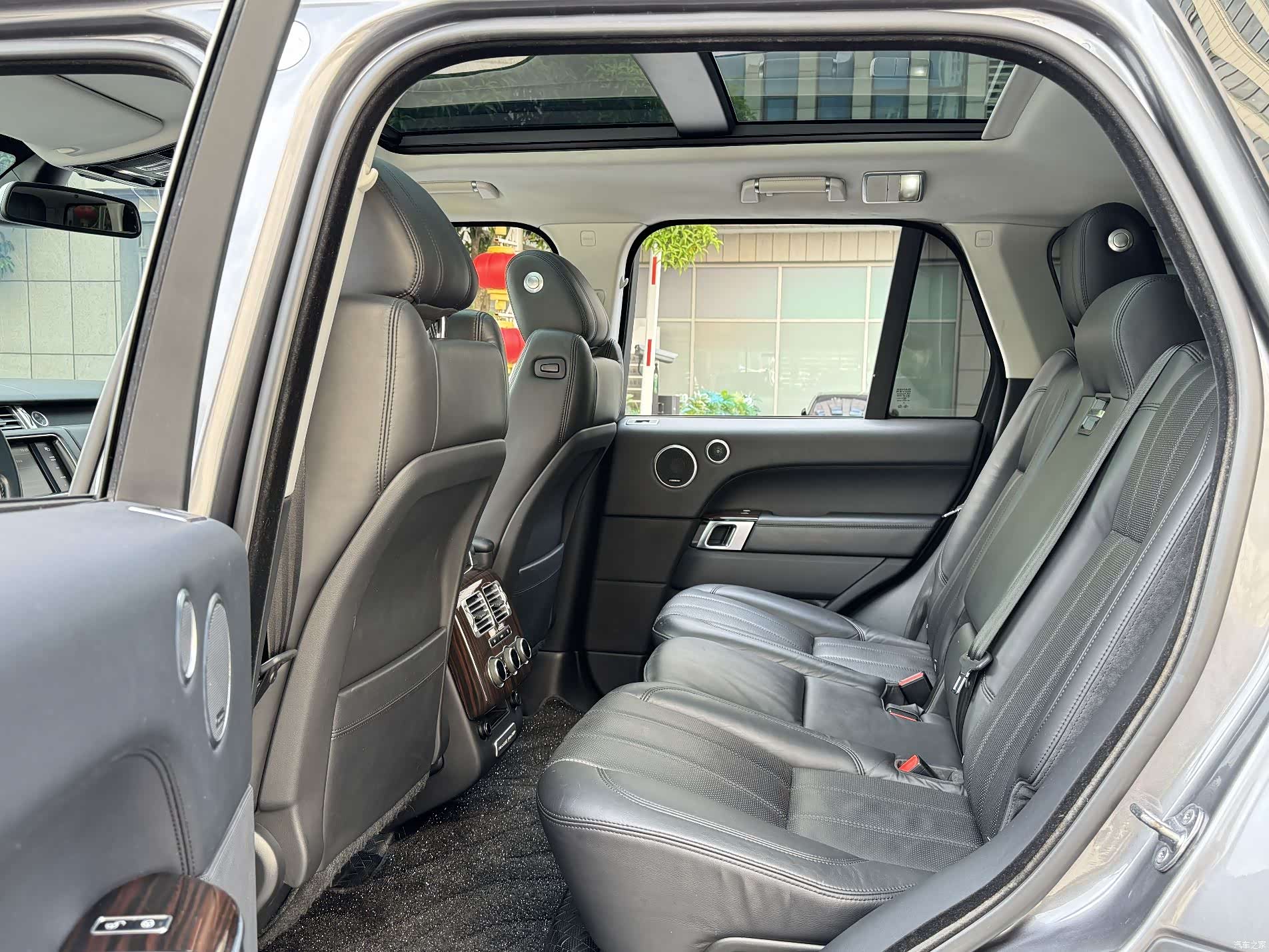 Land Rover Range Rover, 2015 9