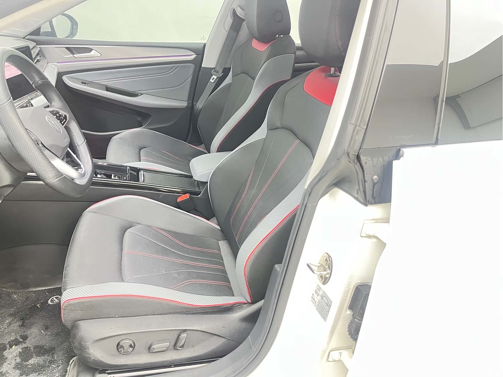 Volkswagen Lamando, 2023 все фото