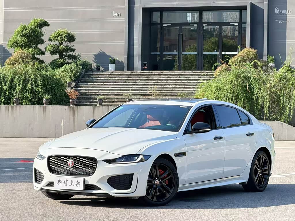 Jaguar XEL