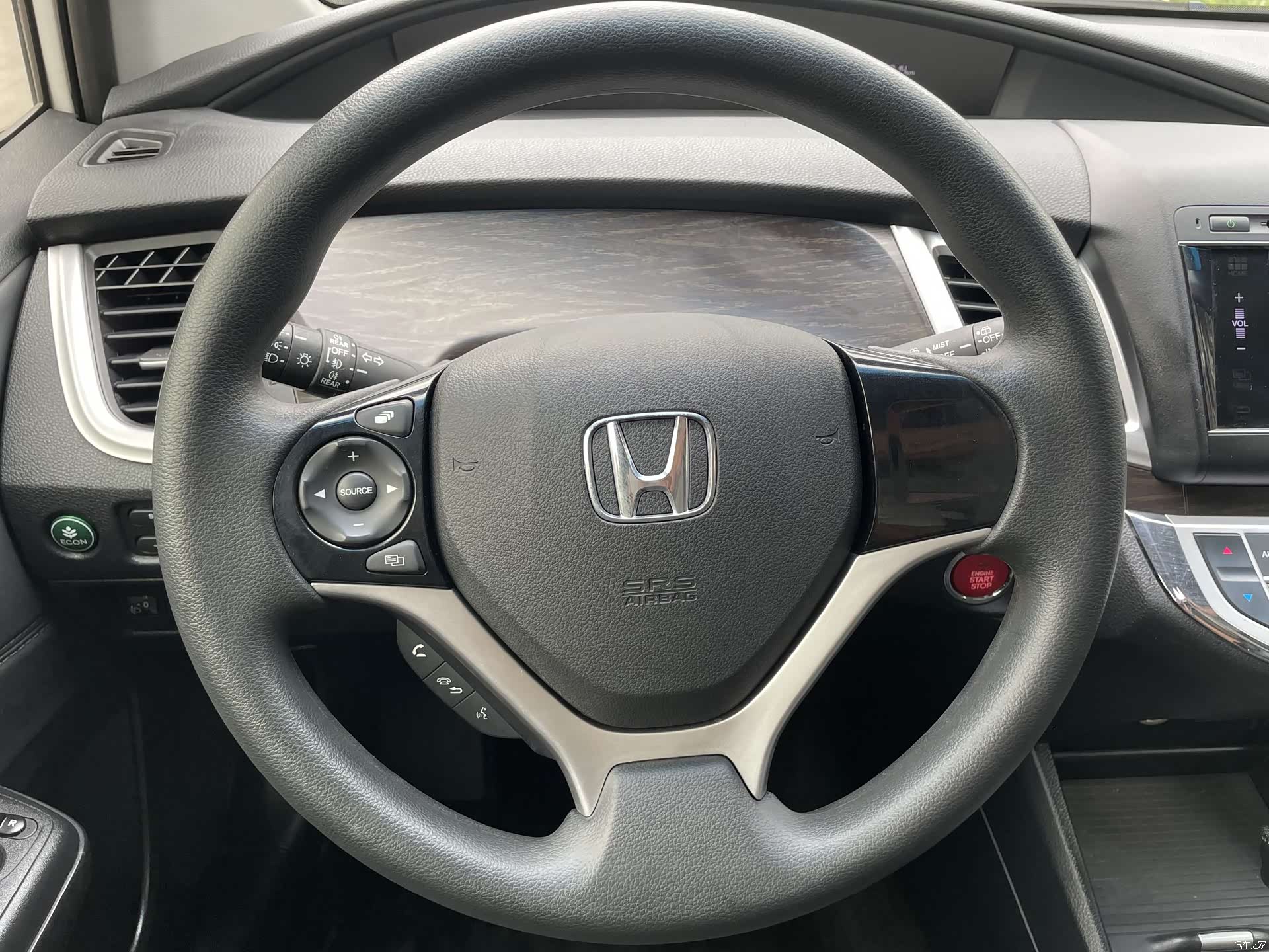 Honda Jade, 2014 9