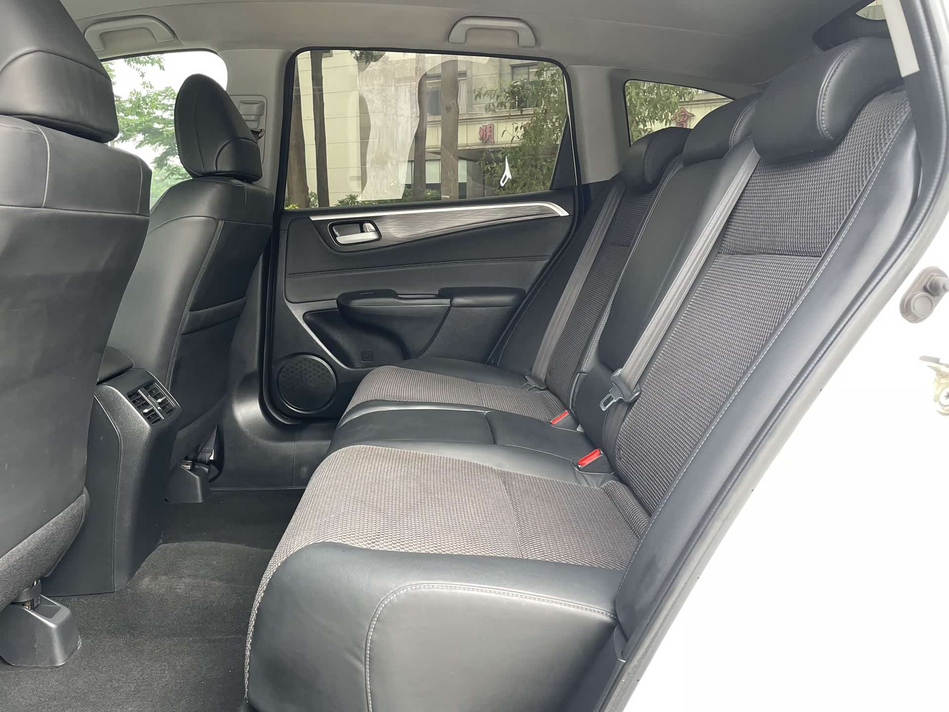 Honda Jade, 2014 10