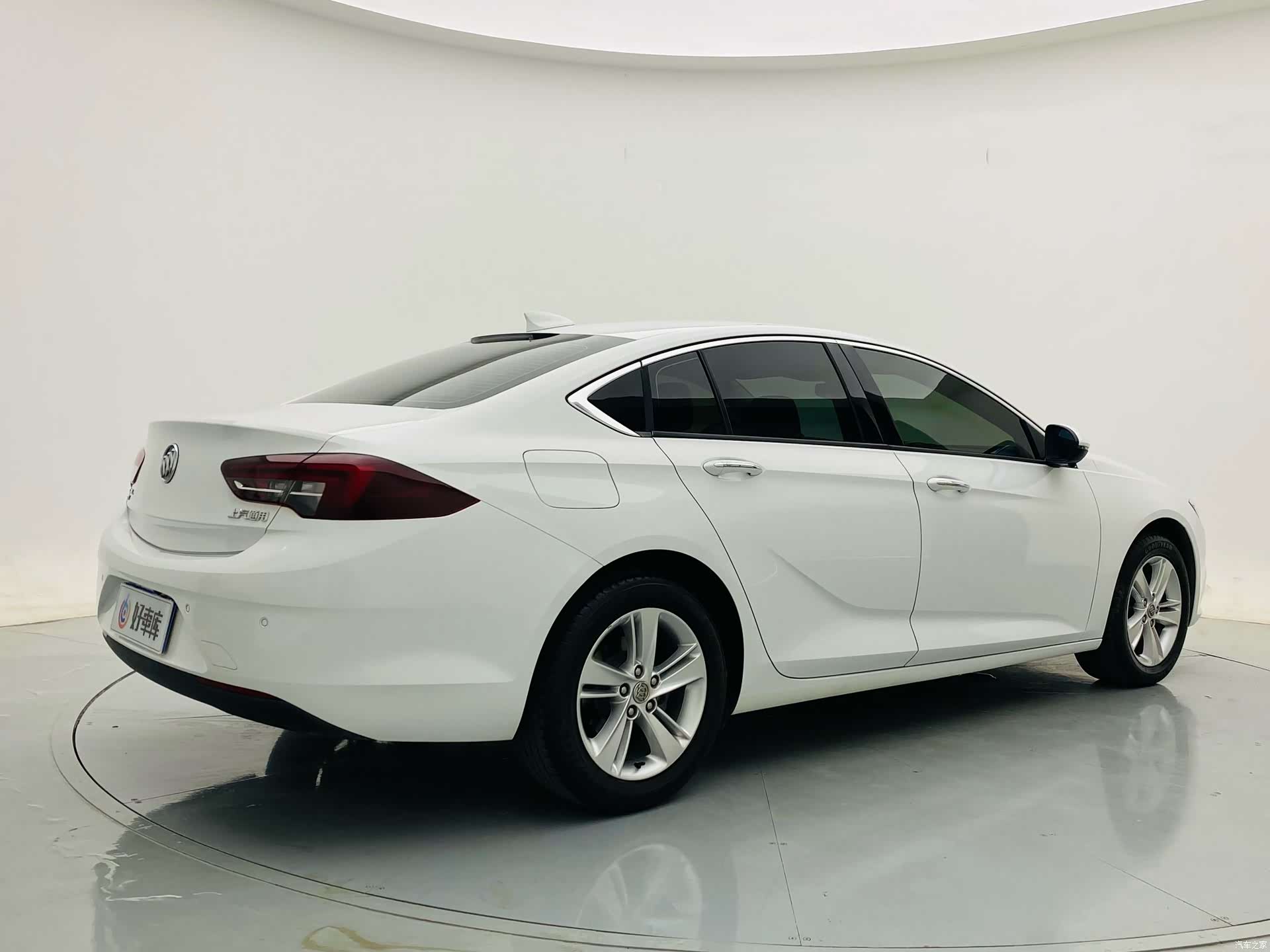 Buick Regal, 2020 4