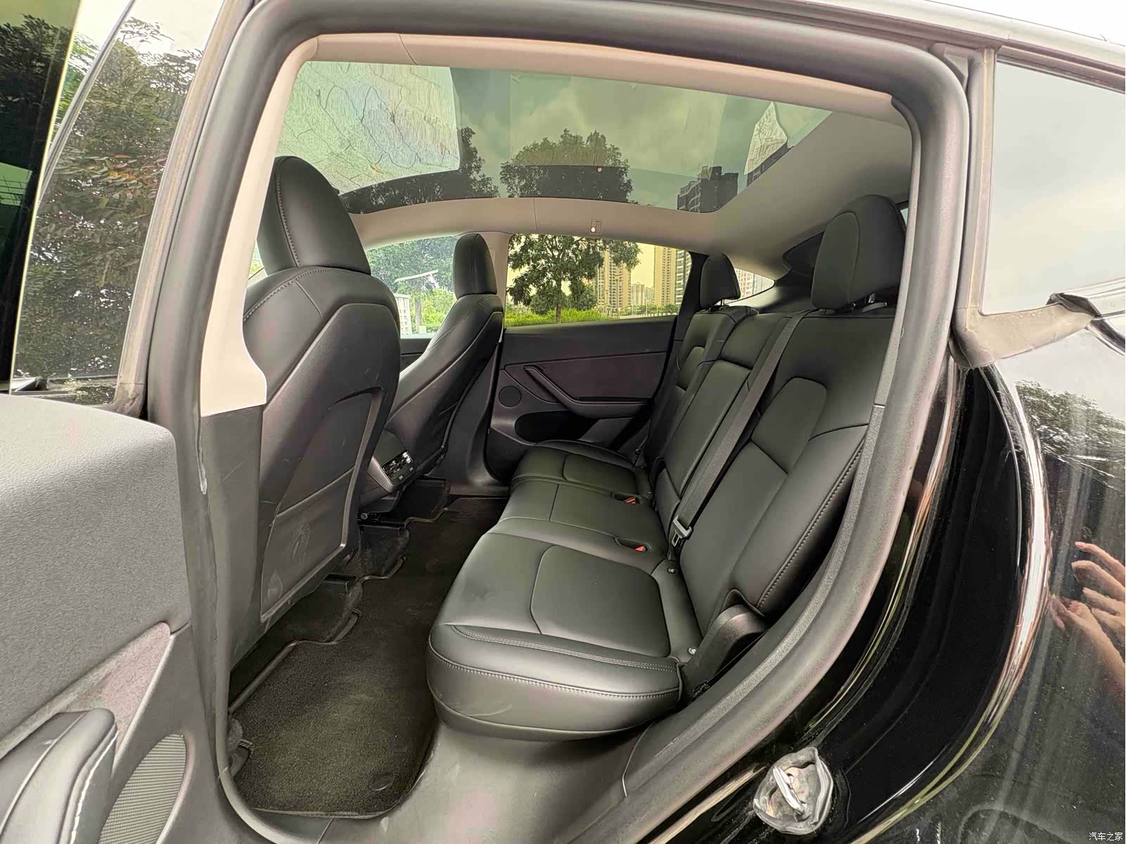 Tesla Model Y, 2023 6