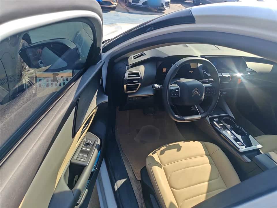 Citroen Versailles C5 X