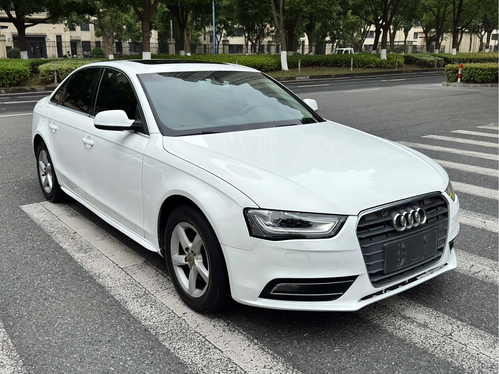 Audi A4L, 2014 3