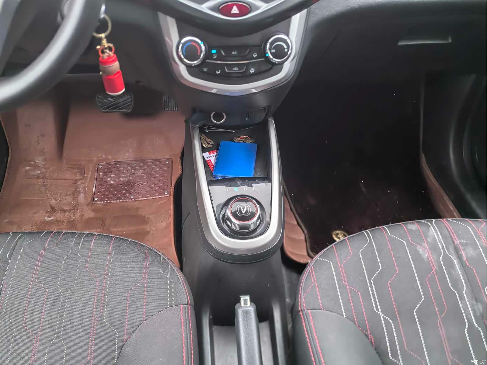 Changan EV360, 2019 10