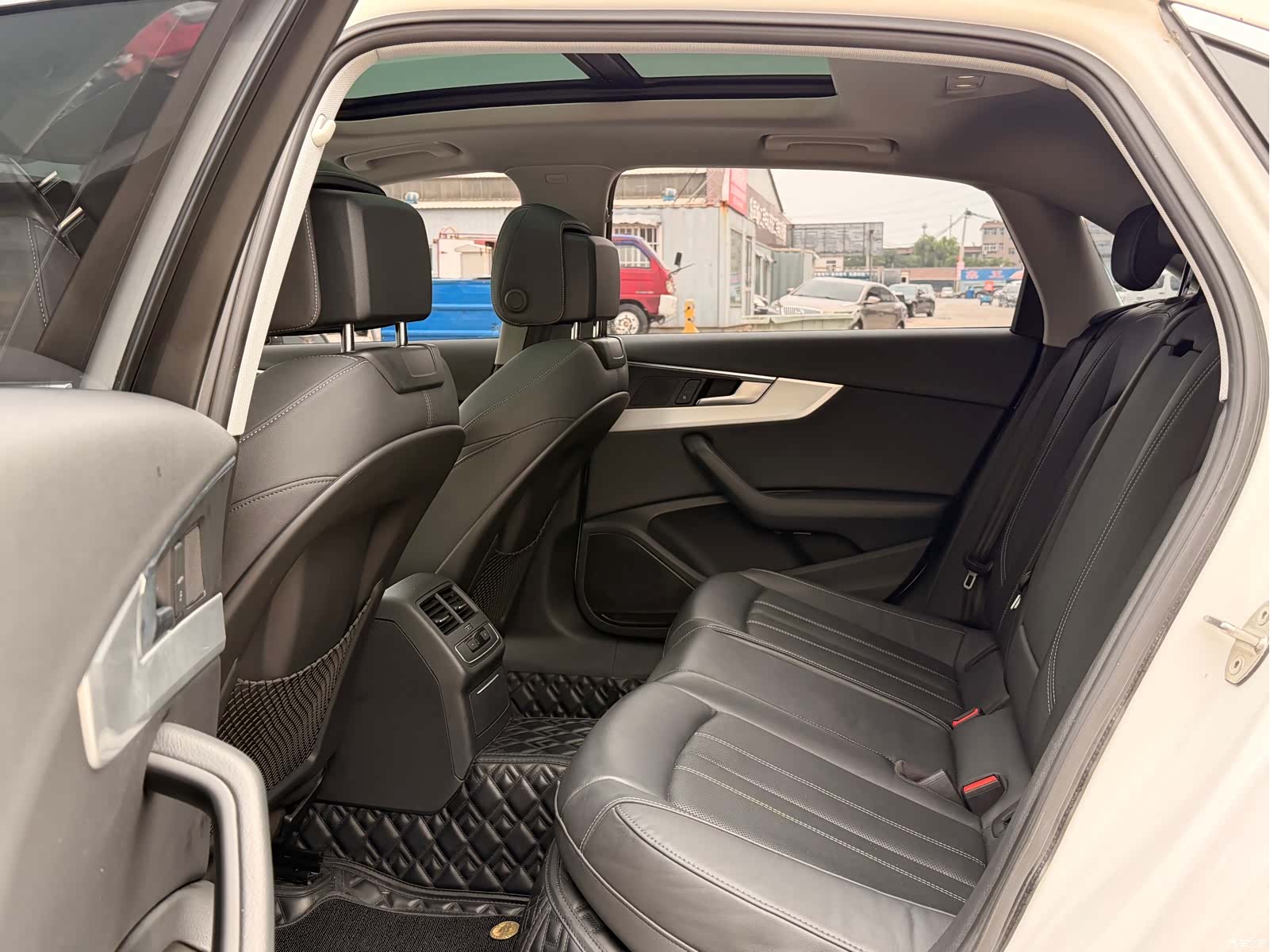 Audi A4L, 2020 12