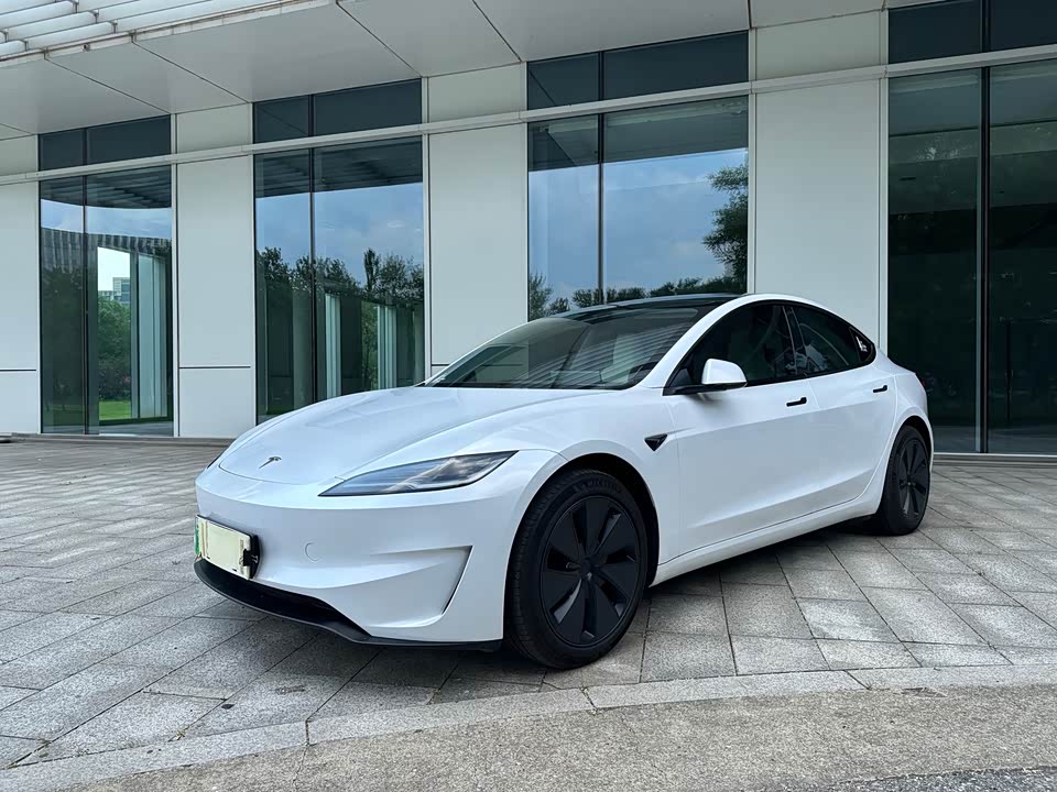 Tesla Model 3 Tesla Model 3