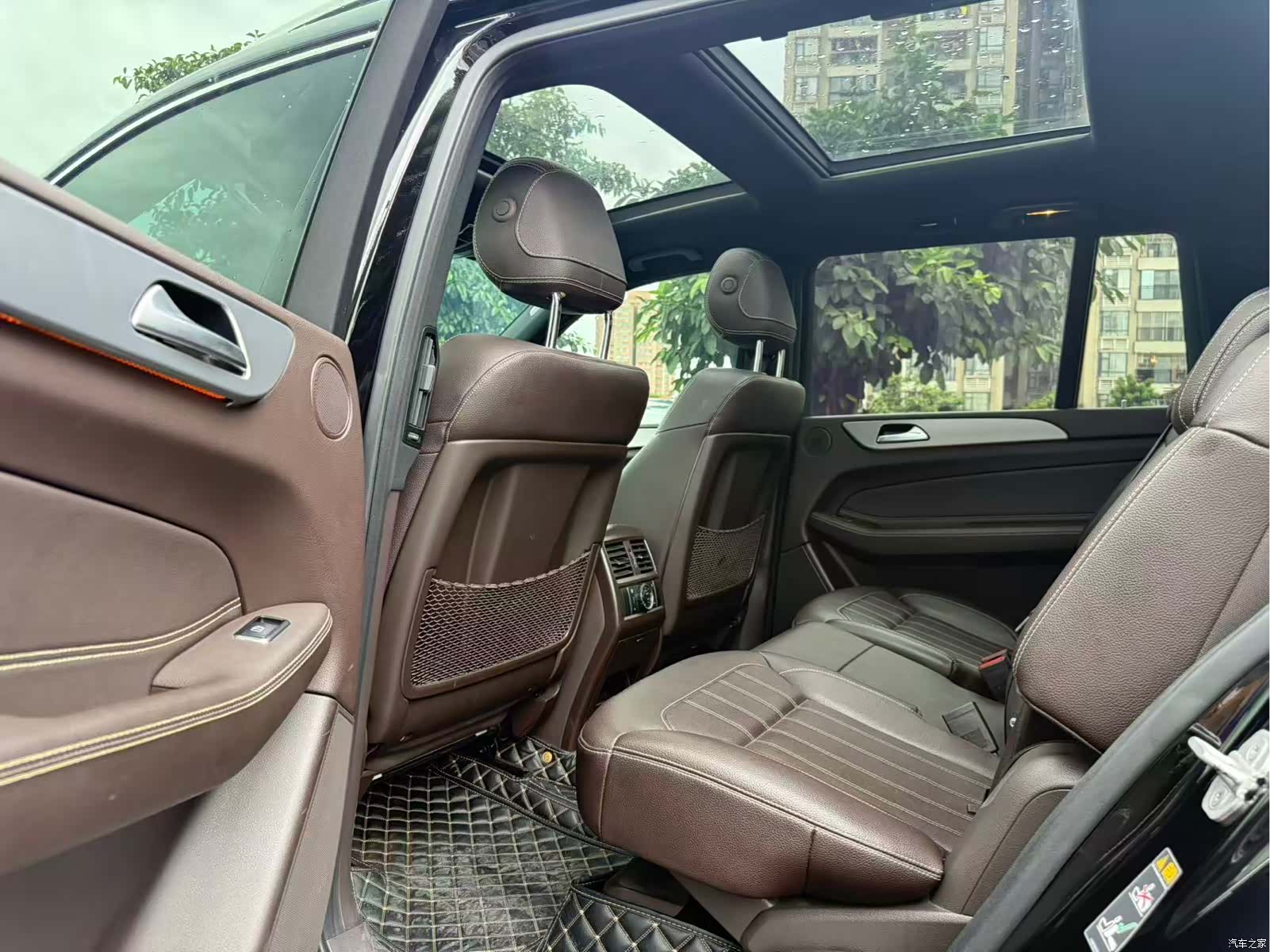 Mercedes-Benz GLS, 2018 8
