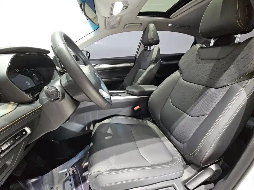 Geely Emgrand L HiP