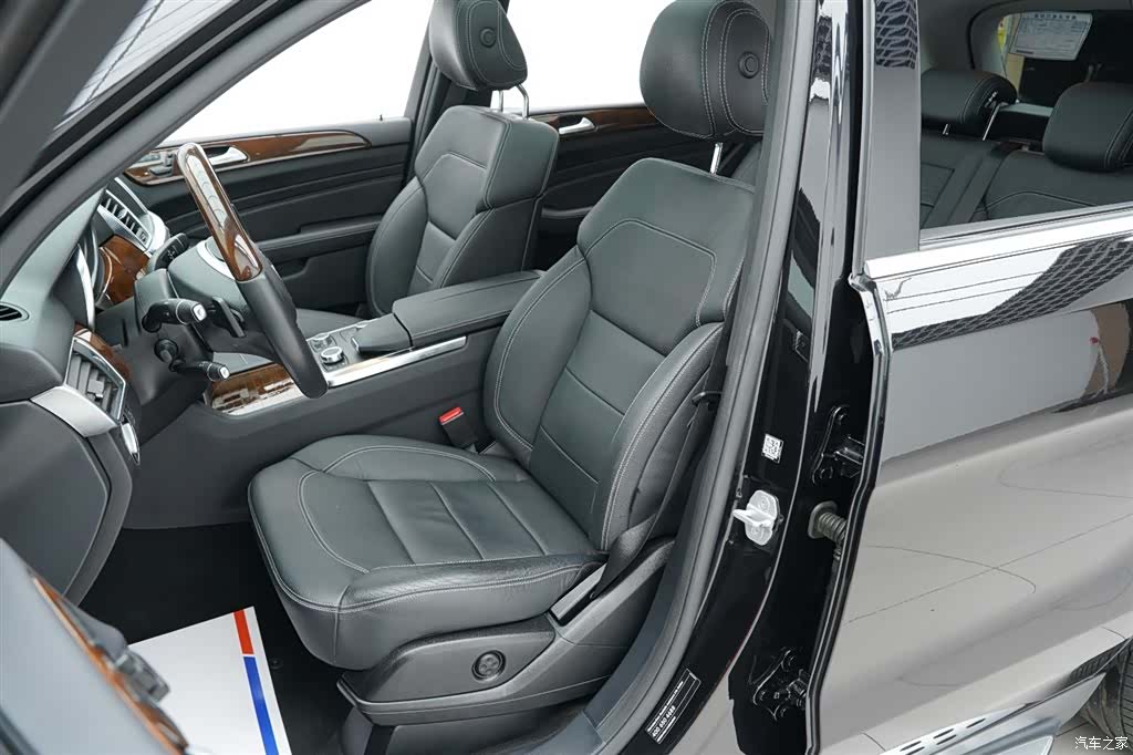 Mercedes-Benz M-Class, 2015 6