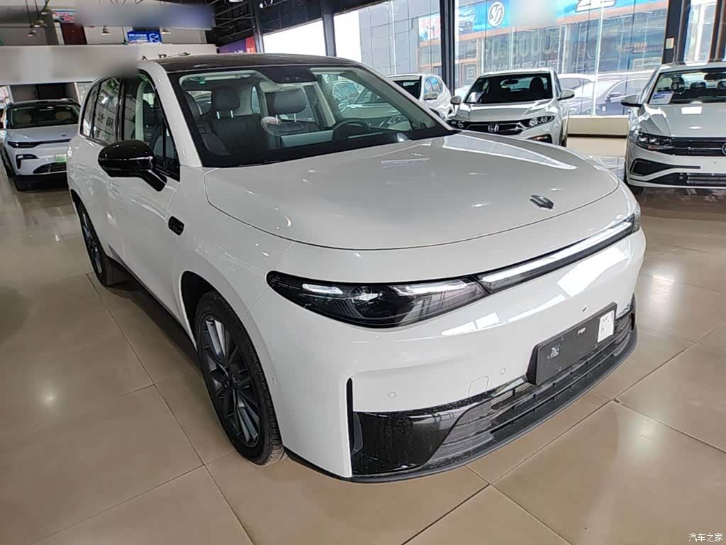 Leapmotor C10, 2025 4