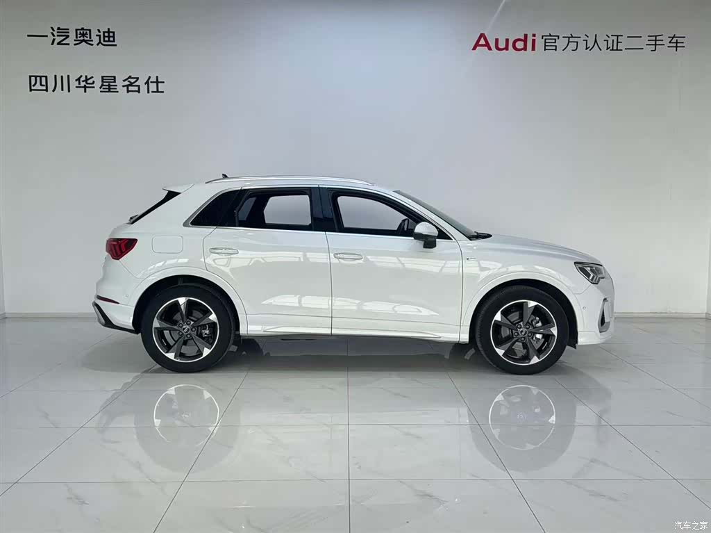 Audi Q3, 2024 3