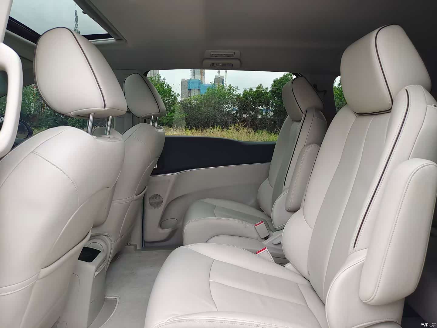 Buick GL8, 2020 все фото